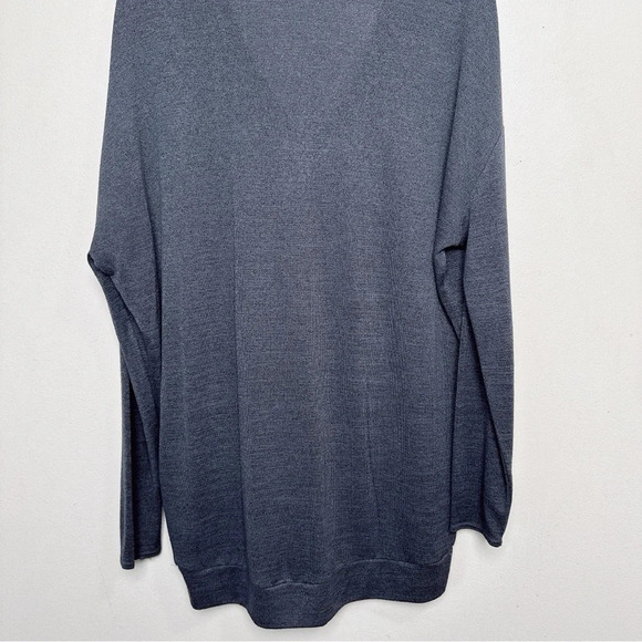 Aritzia Wilfred Free Womens Medium Vneck Rayon Devinette Tshirt - Picture 13 of 14